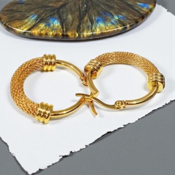 🆕 Chic Elegant 18K Gold Plated Stainless Steel Dainty Mesh Trendy Hoop Earrings - Picture 12 of 12